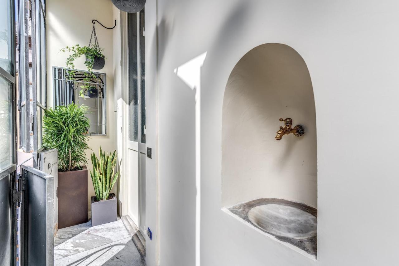 Heritage Miracle Suite Рим Екстериор снимка