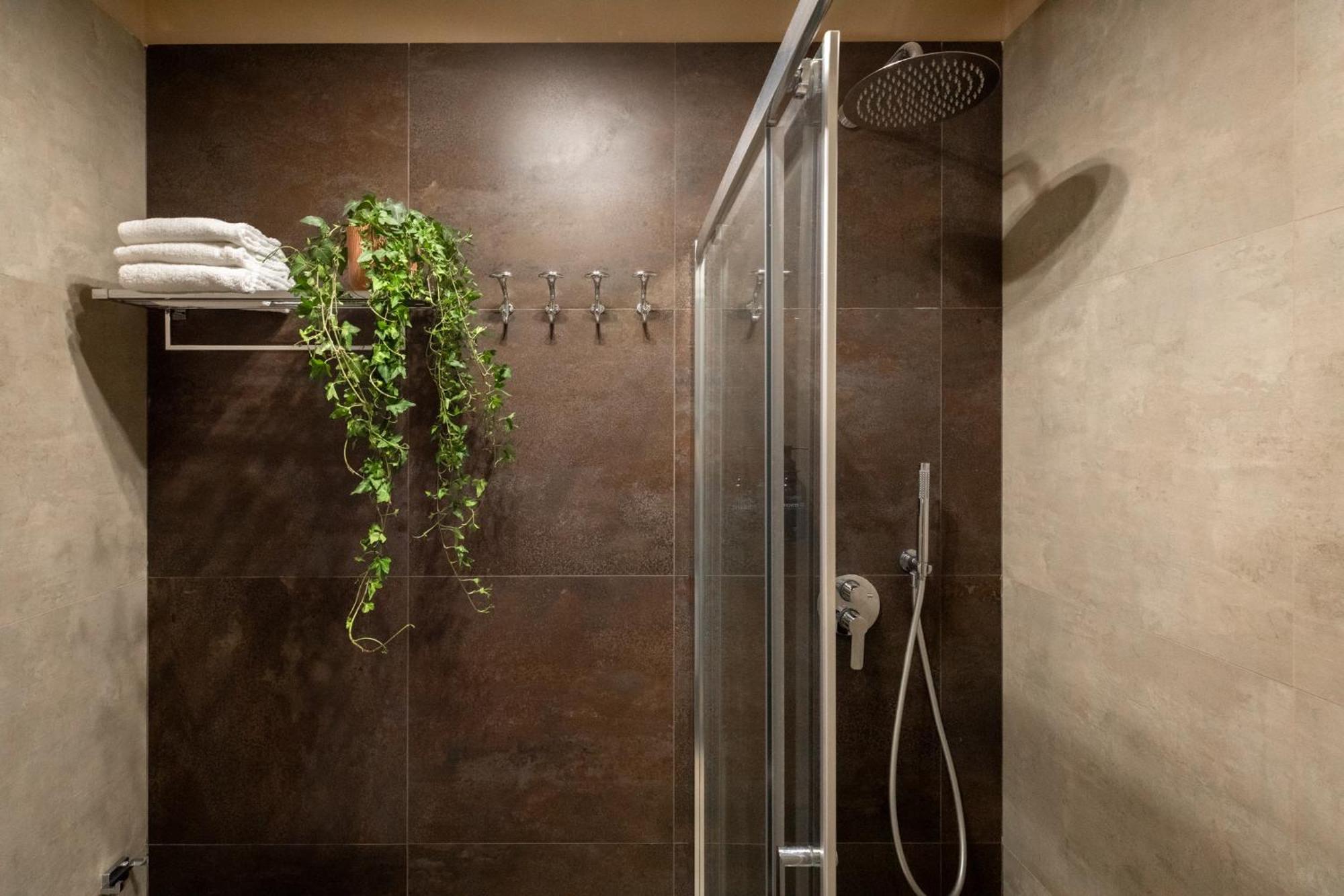 Heritage Miracle Suite Рим Екстериор снимка